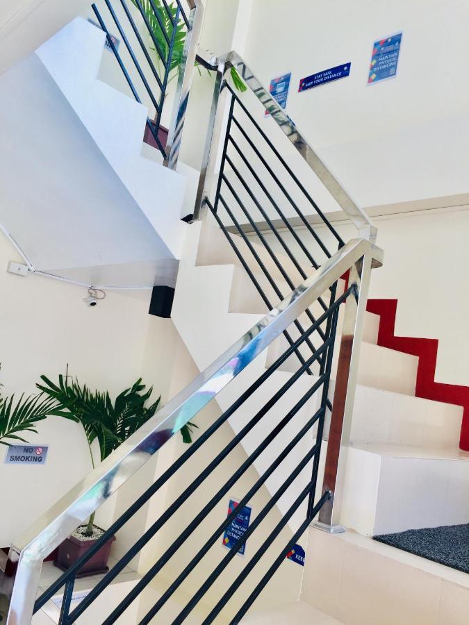 Jprime Apartelle Tuguegarao City Exteriör bild