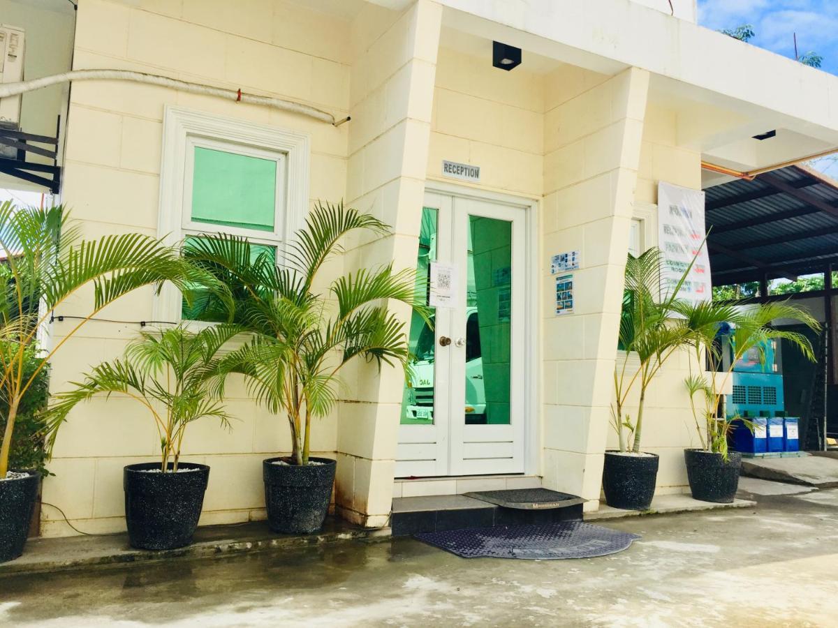 Jprime Apartelle Tuguegarao City Exteriör bild