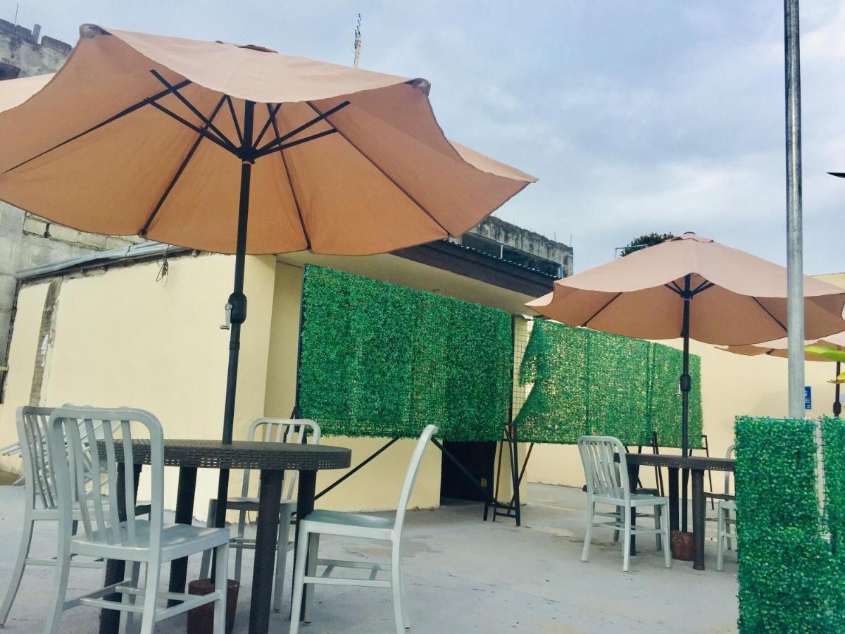 Jprime Apartelle Tuguegarao City Exteriör bild